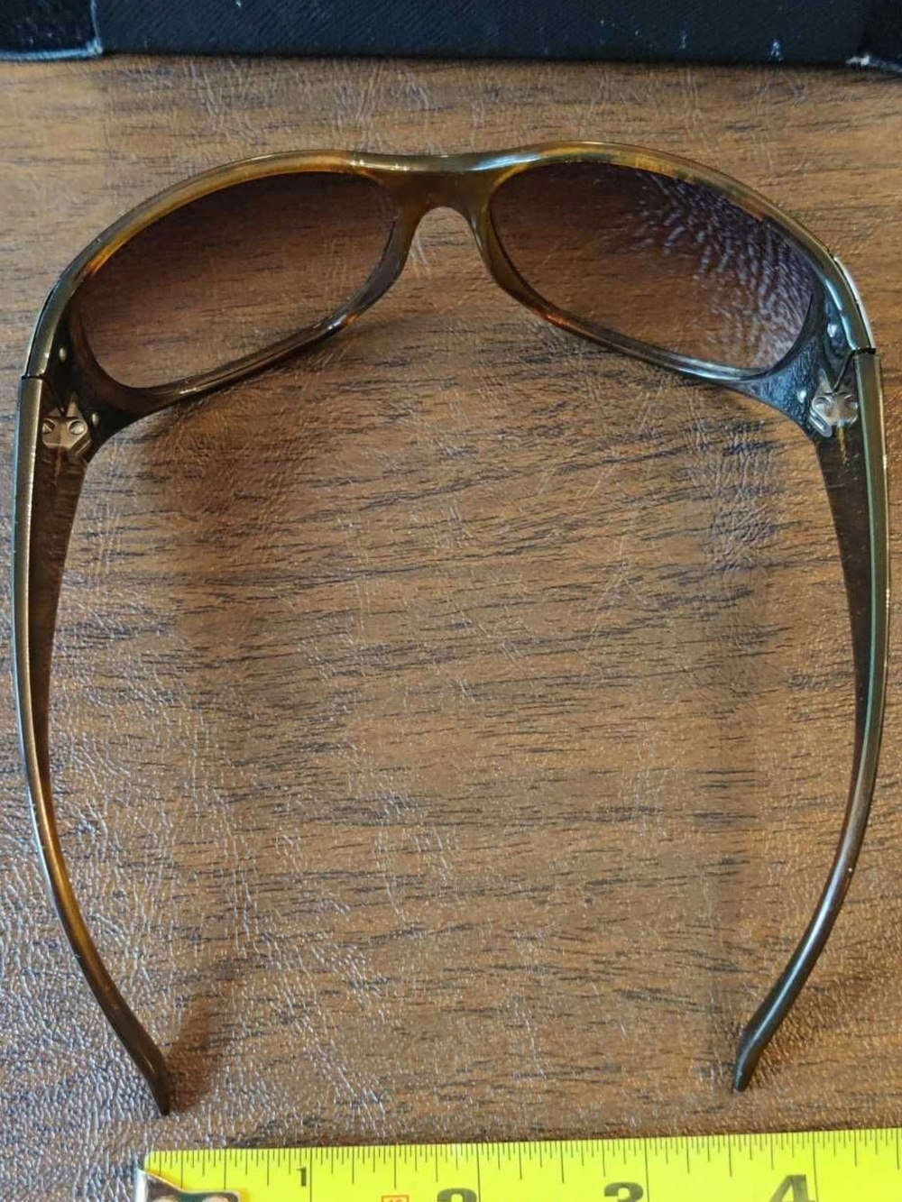 AUTHENTICATED ๐ค Prada Tortoiseshell Oversized Sunglasses + Case & COA - Picture 7 of 16
